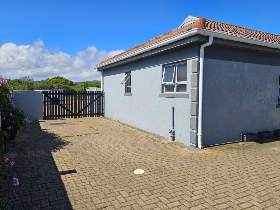 3 Bedroom Property for Sale in Pearly Beach Western Cape